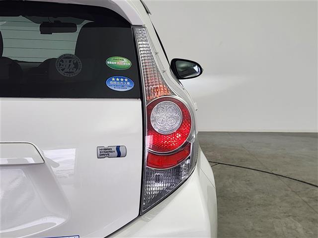 アクア Ｓ　純正ナビ　フルセグＴＶ　Ｂｌｕｅｔｏｏｔｈ・ＣＤ・ＤＶＤ　バックカメラ　ＥＴＣ　前席シートヒーター　ドライブレコーダー　盗難防止装置　ＬＥＤオートライト　コーナーポール　スマートキー　プッシュスタート（36枚目）