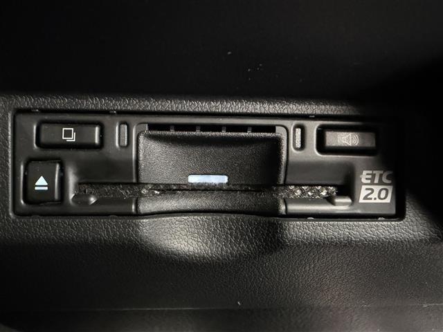 アルファードハイブリッド Z パノラミックビューモニター デジタルインナーミラー ワイヤレス充電 ETC パワーバックドア シートベンチレーション シートヒータ ハンドルヒーター 両側パワースライドドア ヘッドアップディスプレイ(19枚目)