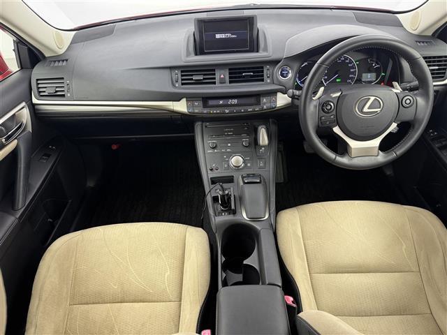 CT CT200h バージョンC 純正ナビ(フルセグTV・Bluetooth・CD・DVD・ラジオ)バックカメラ 純正ドライブレコーダー ETC 前席パワーシート クルーズコントロール シートヒーター LEDオートライト 盗難防止装置(2枚目)