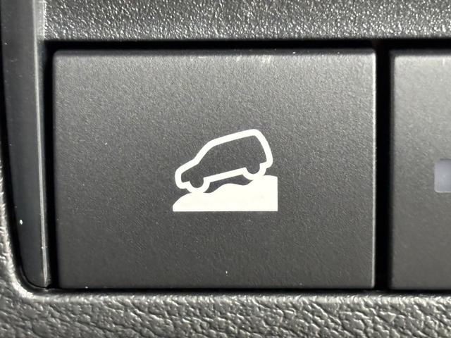 デリカミニ T プレミアム 届出済未使用車 4WD ターボ e-Assist マイパイロット 純正ディスプレイオーディオ マルチアラウンドモニター ステアリングリモコン ステアリングヒーター 衝突軽減ブレーキ レーダークルーズ(12枚目)