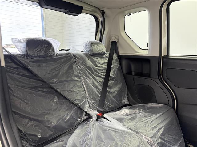 デリカミニ T プレミアム 届出済未使用車 4WD ターボ e-Assist マイパイロット 純正ディスプレイオーディオ マルチアラウンドモニター ステアリングリモコン ステアリングヒーター 衝突軽減ブレーキ レーダークルーズ(24枚目)