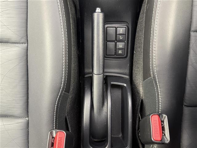 アクア Ｇブラックソフトレザーセレクション　純正７インチナビ　バックカメラ　Ｂｌｕｅｔｏｏｔｈ　ワンセグＴＶ　トヨタセーフティセンス　衝突被害軽減システム　クルーズコントロール　横滑り防止装置　レーンキープアシスト　オートライト　ＥＴＣ（14枚目）