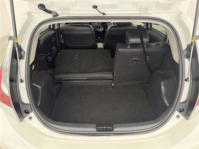 アクア Ｇブラックソフトレザーセレクション　純正７インチナビ　バックカメラ　Ｂｌｕｅｔｏｏｔｈ　ワンセグＴＶ　トヨタセーフティセンス　衝突被害軽減システム　クルーズコントロール　横滑り防止装置　レーンキープアシスト　オートライト　ＥＴＣ（24枚目）