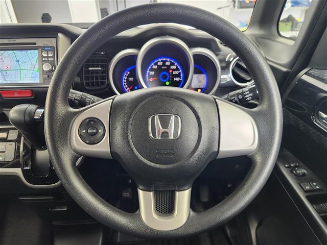 N-BOXカスタム G・Lパッケージ 純正7インチナビ バックカメラ ワンセグTV 横滑り防止装置 盗難防止装置 オートライト フォグランプ 片側パワースライドドア 前後ドライブレコーダー ETC 純正AW 純正フロアマット(3枚目)