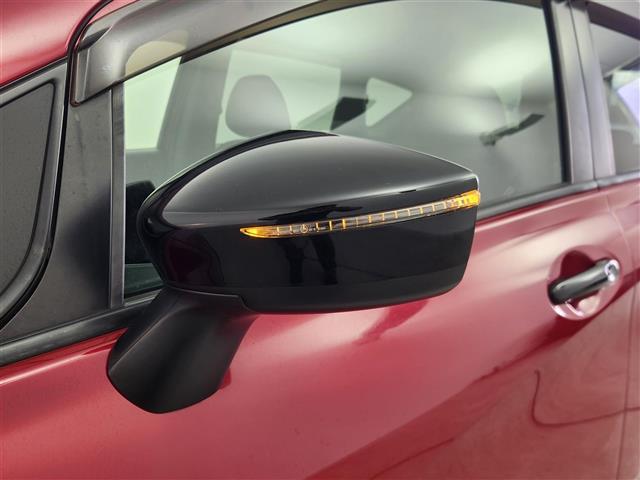 ノート ｅ－パワー　Ｘ　ブラックアロー　純正７インチナビ　バックカメラ　Ｂｌｕｅｔｏｏｔｈ　フルセグＴＶ　衝突被害軽減ブレーキ　クルーズコントロール　横滑り防止装置　レーンキープアシスト　オートライト　フォグランプ　ＥＴＣ（39枚目）