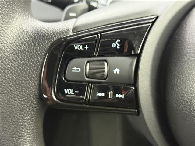 ヴェゼル ｅ：ＨＥＶ　Ｘ　ワンオーナー　純正ディスプレイオーディオ　バックカメラ　Ｂｌｕｅｔｏｏｔｈ　Ａｐｐｌｅ　ＣａｒＰｌａｙ　ＡｎｄｒｏｉｄＡｕｔｏ　ホンダセンシング　衝突被害軽減システム　クルーズコントロール　ＥＴＣ（5枚目）