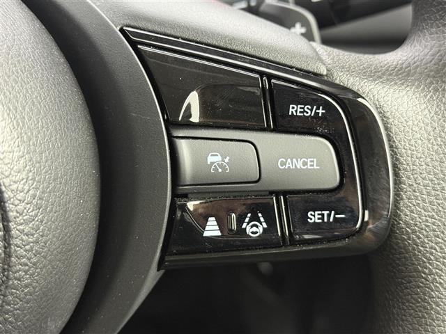 ヴェゼル ｅ：ＨＥＶ　Ｘ　ワンオーナー　純正ディスプレイオーディオ　バックカメラ　Ｂｌｕｅｔｏｏｔｈ　Ａｐｐｌｅ　ＣａｒＰｌａｙ　ＡｎｄｒｏｉｄＡｕｔｏ　ホンダセンシング　衝突被害軽減システム　クルーズコントロール　ＥＴＣ（6枚目）