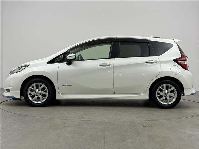 ノート ｅ－パワー　Ｘ　フルエアロ　純正ＳＤナビ（フルセグＴＶ・Ｂｌｕｅｔｏｏｔｈ・ラジオ）純正ドライブレコーダー　ＥＴＣ　衝突軽減ブレーキ　コーナーセンサー　レーンキープアシスト　ＬＥＤオートライト　純正フロアマット（35枚目）