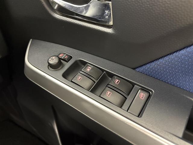 タンク カスタムＧ　Ｓ　純正ＳＤナビ　バックカメラ　ＥＴＣ２．０　ドラレコ　純正フロアマット　ＬＥＤライト　ステアリングリモコン　両側パワースライドドア　スマートキー　ドアバイザー　電動格納ミラー　オートライト　ソナー（19枚目）