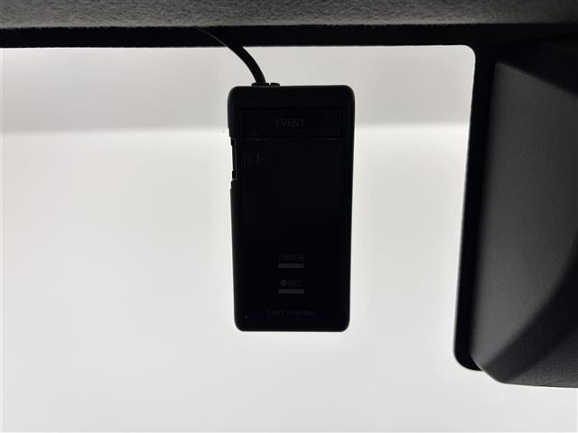 タンク カスタムＧ　Ｓ　純正ＳＤナビ　バックカメラ　ＥＴＣ２．０　ドラレコ　純正フロアマット　ＬＥＤライト　ステアリングリモコン　両側パワースライドドア　スマートキー　ドアバイザー　電動格納ミラー　オートライト　ソナー（20枚目）