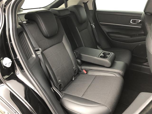 ヴェゼル ｅ：ＨＥＶ　Ｚ　ワンオーナー　純正ナビ　バックカメラ　置くだけ充電　ドラレコ　ＢＳＭ　ＥＴＣ２．０　ハーフレザー　シートヒーター　ステアリングヒーター　電動リアゲード　　純正１８インチＡＷ　衝突軽減システム　ＡＣＣ（22枚目）