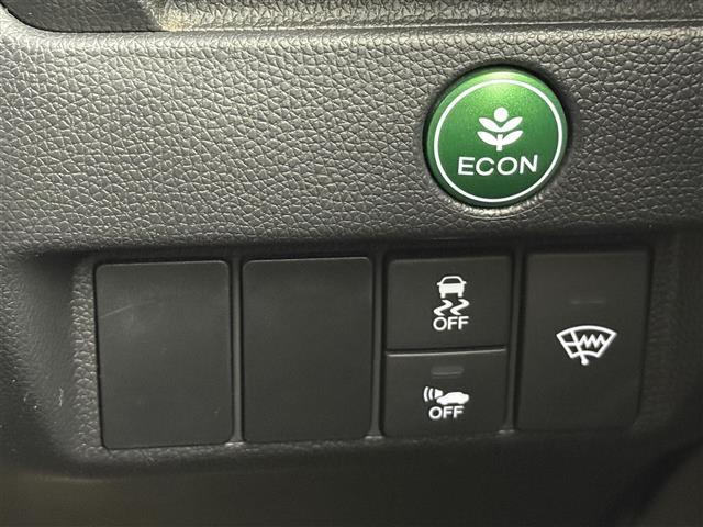 フィットハイブリッド Ｓパッケージ　純正ナビ　バックカメラ　衝突軽減ブレーキ　純正１６インチアルミホイール　クルーズコントロール　ワンセグＴＶ　ＬＥＤヘッドライト　ドライブレコーダー　スマートキー　キーレス　電動格納ミラー　ＥＴＣ（10枚目）