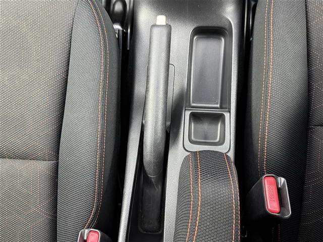 フィットハイブリッド Ｓパッケージ　純正ナビ　バックカメラ　衝突軽減ブレーキ　純正１６インチアルミホイール　クルーズコントロール　ワンセグＴＶ　ＬＥＤヘッドライト　ドライブレコーダー　スマートキー　キーレス　電動格納ミラー　ＥＴＣ（13枚目）