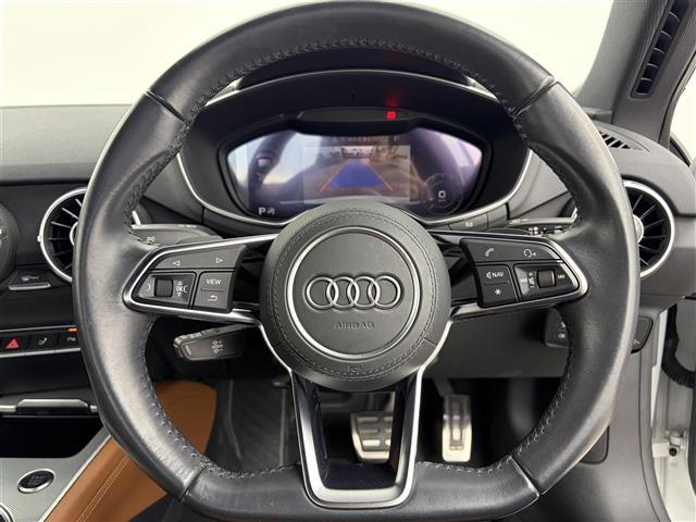 ＴＴクーペ ４５ＴＦＳＩクワトロ　純正ＨＤＤナビ　バックカメラ　衝突軽減システム　ＥＴＣ２．０　ドライブレコーダー　レザーシート　パワーシート　電動パーキングブレーキ　オートブレーキホールド　パドルシフト　コーナーセンサー（3枚目）