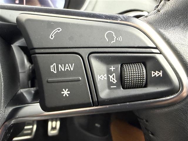 ＴＴクーペ ４５ＴＦＳＩクワトロ　純正ＨＤＤナビ　バックカメラ　衝突軽減システム　ＥＴＣ２．０　ドライブレコーダー　レザーシート　パワーシート　電動パーキングブレーキ　オートブレーキホールド　パドルシフト　コーナーセンサー（7枚目）