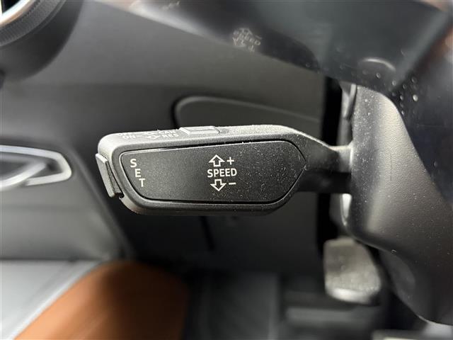 ＴＴクーペ ４５ＴＦＳＩクワトロ　純正ＨＤＤナビ　バックカメラ　衝突軽減システム　ＥＴＣ２．０　ドライブレコーダー　レザーシート　パワーシート　電動パーキングブレーキ　オートブレーキホールド　パドルシフト　コーナーセンサー（19枚目）