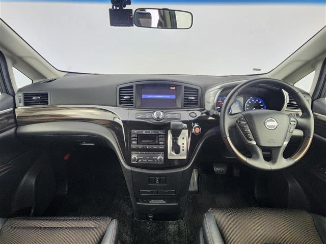 エルグランド ２５０ＨＷＳ　Ｓ　アーバンクロム　サンルーフ　純正エアロ（フロント／サイド）　純正メーカーナビ　Ｂｌｕｅｔｏｏｔｈ接続　ワンセグＴＶ　ＤＶＤ／ＣＤ　ＡＭ／ＦＭ　ＵＳＢ　ＡＵＸ　両側パワースライドドア　クルーズコントロール　ドラレコ（2枚目）