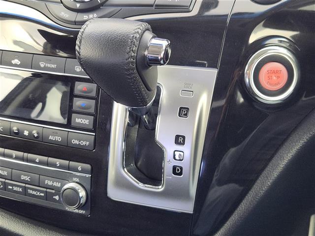 エルグランド ２５０ＨＷＳ　Ｓ　アーバンクロム　サンルーフ　純正エアロ（フロント／サイド）　純正メーカーナビ　Ｂｌｕｅｔｏｏｔｈ接続　ワンセグＴＶ　ＤＶＤ／ＣＤ　ＡＭ／ＦＭ　ＵＳＢ　ＡＵＸ　両側パワースライドドア　クルーズコントロール　ドラレコ（13枚目）