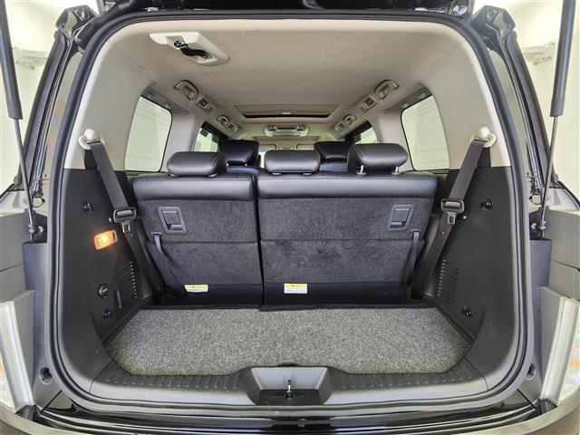 エルグランド ２５０ＨＷＳ　Ｓ　アーバンクロム　サンルーフ　純正エアロ（フロント／サイド）　純正メーカーナビ　Ｂｌｕｅｔｏｏｔｈ接続　ワンセグＴＶ　ＤＶＤ／ＣＤ　ＡＭ／ＦＭ　ＵＳＢ　ＡＵＸ　両側パワースライドドア　クルーズコントロール　ドラレコ（28枚目）