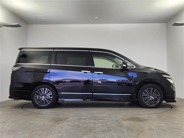 エルグランド ２５０ＨＷＳ　Ｓ　アーバンクロム　サンルーフ　純正エアロ（フロント／サイド）　純正メーカーナビ　Ｂｌｕｅｔｏｏｔｈ接続　ワンセグＴＶ　ＤＶＤ／ＣＤ　ＡＭ／ＦＭ　ＵＳＢ　ＡＵＸ　両側パワースライドドア　クルーズコントロール　ドラレコ（32枚目）