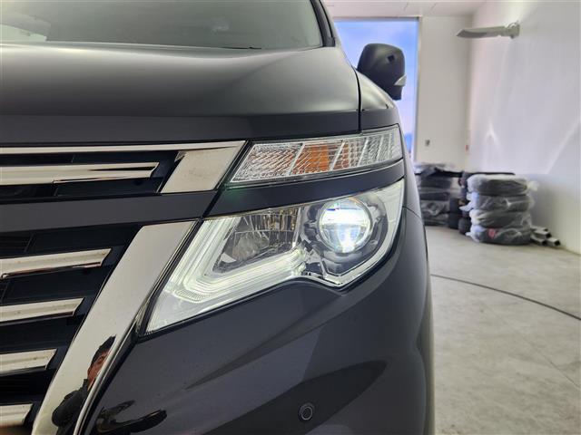 エルグランド ２５０ＨＷＳ　Ｓ　アーバンクロム　サンルーフ　純正エアロ（フロント／サイド）　純正メーカーナビ　Ｂｌｕｅｔｏｏｔｈ接続　ワンセグＴＶ　ＤＶＤ／ＣＤ　ＡＭ／ＦＭ　ＵＳＢ　ＡＵＸ　両側パワースライドドア　クルーズコントロール　ドラレコ（38枚目）