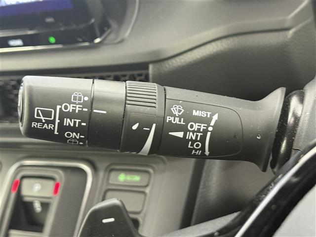 ステップワゴン e:HEVスパーダ 純正ナビ パノラマモニター フリップダウンモニター 両側パワースライドドア BSM 衝突軽減ブレーキ ACC フルセグTV ドライブレコーダー ハーフレザーシート シートヒーター スマートキー ETC(7枚目)