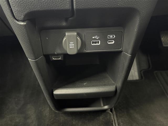 ステップワゴン e:HEVスパーダ 純正ナビ パノラマモニター フリップダウンモニター 両側パワースライドドア BSM 衝突軽減ブレーキ ACC フルセグTV ドライブレコーダー ハーフレザーシート シートヒーター スマートキー ETC(12枚目)