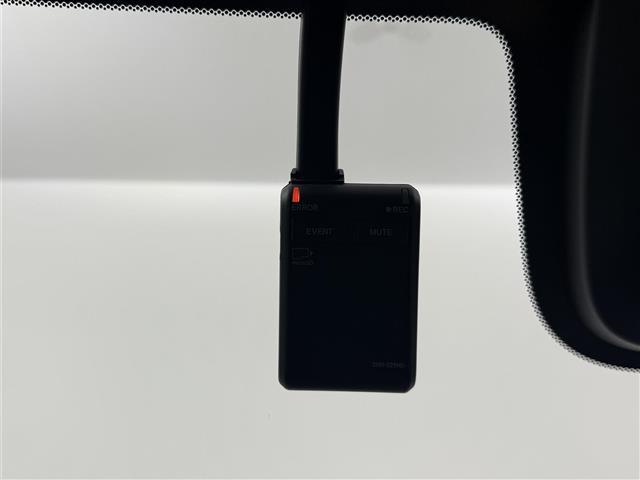 ステップワゴン e:HEVスパーダ 純正ナビ パノラマモニター フリップダウンモニター 両側パワースライドドア BSM 衝突軽減ブレーキ ACC フルセグTV ドライブレコーダー ハーフレザーシート シートヒーター スマートキー ETC(16枚目)