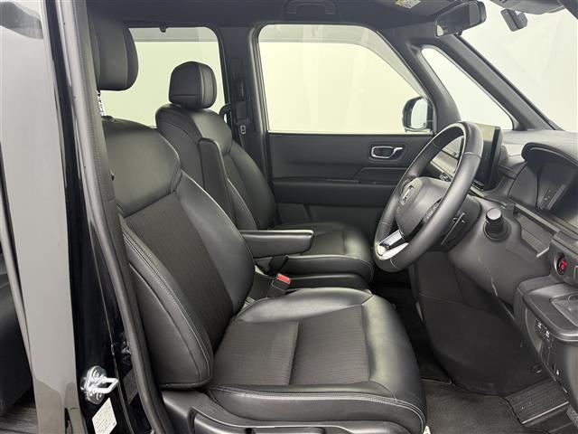 ステップワゴン e:HEVスパーダ 純正ナビ パノラマモニター フリップダウンモニター 両側パワースライドドア BSM 衝突軽減ブレーキ ACC フルセグTV ドライブレコーダー ハーフレザーシート シートヒーター スマートキー ETC(20枚目)