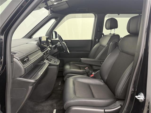 ステップワゴン e:HEVスパーダ 純正ナビ パノラマモニター フリップダウンモニター 両側パワースライドドア BSM 衝突軽減ブレーキ ACC フルセグTV ドライブレコーダー ハーフレザーシート シートヒーター スマートキー ETC(21枚目)