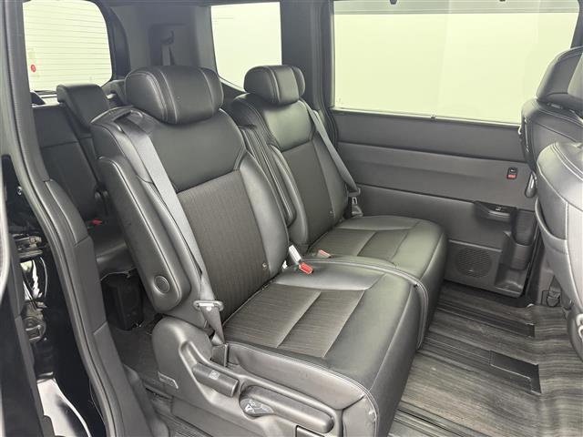 ステップワゴン e:HEVスパーダ 純正ナビ パノラマモニター フリップダウンモニター 両側パワースライドドア BSM 衝突軽減ブレーキ ACC フルセグTV ドライブレコーダー ハーフレザーシート シートヒーター スマートキー ETC(22枚目)