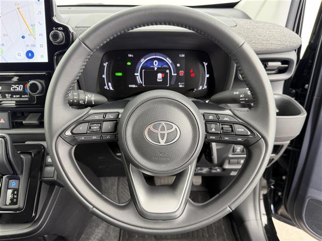 シエンタ ハイブリッドＺ　ディスプレイオーディオ　パノラマミックビューモニター　両側パワースライドドア　ブラインドスポットモニター　プリクラッシュセーフティシステム　ＡＣＣ　フルセグＴＶ　ドライブレコーダー　スマートキー（3枚目）