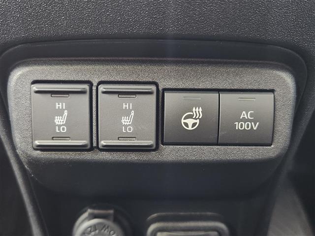 シエンタ ハイブリッドＺ　純正１０．５インチディスプレイオーディオ　パノラミックビューモニター　フルセグＴＶ　トヨタセーフティセンス　衝突被害軽減ブレーキ　レーダークルーズコントロール　横滑り防止装置　コーナーセンサー（16枚目）