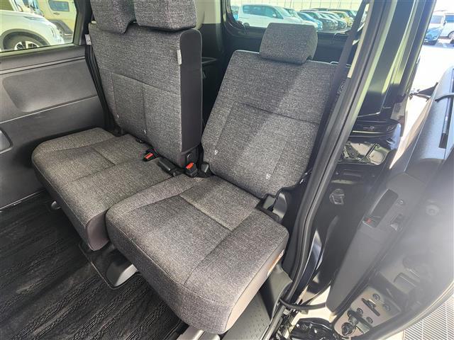 シエンタ ハイブリッドＺ　純正１０．５インチディスプレイオーディオ　パノラミックビューモニター　フルセグＴＶ　トヨタセーフティセンス　衝突被害軽減ブレーキ　レーダークルーズコントロール　横滑り防止装置　コーナーセンサー（26枚目）