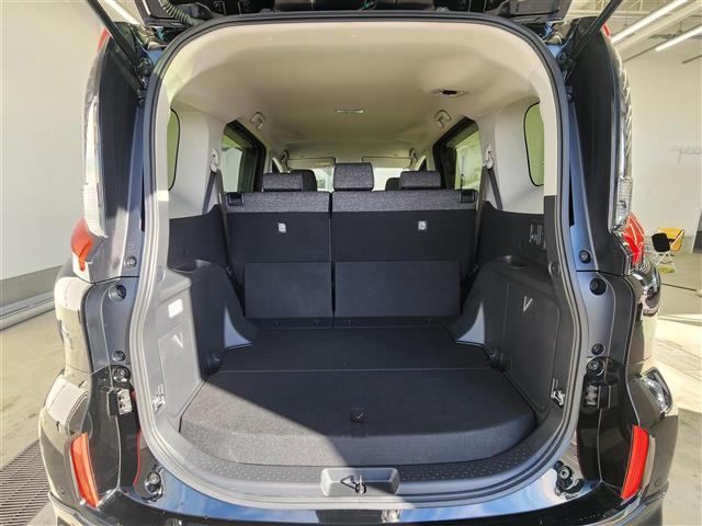 シエンタ ハイブリッドＺ　純正１０．５インチディスプレイオーディオ　パノラミックビューモニター　フルセグＴＶ　トヨタセーフティセンス　衝突被害軽減ブレーキ　レーダークルーズコントロール　横滑り防止装置　コーナーセンサー（27枚目）