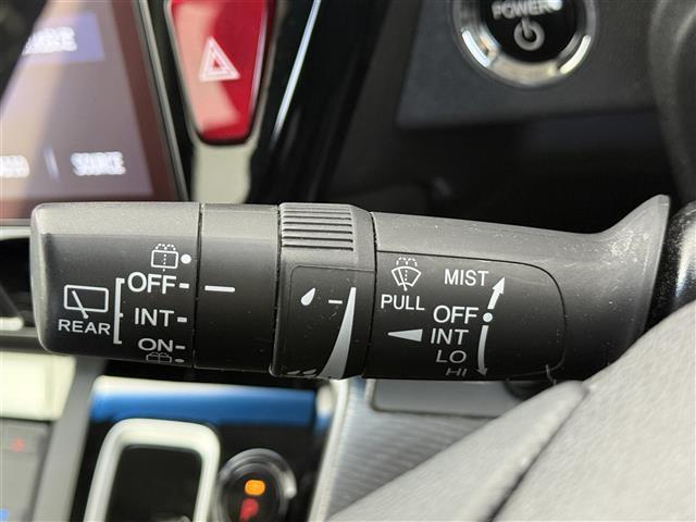 ステップワゴンスパーダ ｅ：ＨＥＶスパーダ　Ｇ　ホンダセンシング　ホンダセンシング　衝突被害軽減ブレーキ　誤発進抑制機能　アダプティブクルーズコントロール　先行車発進お知らせ機能　両側パワースライド　フリップダウンモニター　純正ナビ　フルセグＴＶ　プッシュスタート（7枚目）