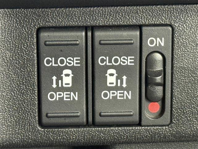 ステップワゴンスパーダ ｅ：ＨＥＶスパーダ　Ｇ　ホンダセンシング　ホンダセンシング　衝突被害軽減ブレーキ　誤発進抑制機能　アダプティブクルーズコントロール　先行車発進お知らせ機能　両側パワースライド　フリップダウンモニター　純正ナビ　フルセグＴＶ　プッシュスタート（12枚目）