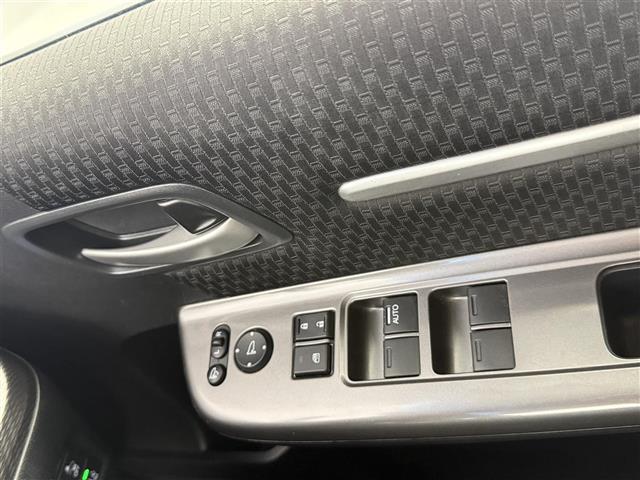 ステップワゴンスパーダ ｅ：ＨＥＶスパーダ　Ｇ　ホンダセンシング　ホンダセンシング　衝突被害軽減ブレーキ　誤発進抑制機能　アダプティブクルーズコントロール　先行車発進お知らせ機能　両側パワースライド　フリップダウンモニター　純正ナビ　フルセグＴＶ　プッシュスタート（14枚目）