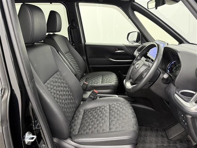 ヴォクシー ハイブリッドＳ－Ｚ　純正ディスプレイオーディオ　フルセグＴＶ　Ｂｌｕｅｔｏｏｔｈ接続　ＤＶＤ　ＣＤ　ＡＭ　ＦＭ　トヨタセーフティセンス　プリクラッシュセーフティ　レーントレーシングアシスト　レーダークルーズコントロール（21枚目）