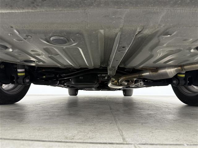 ヴォクシー ハイブリッドＳ－Ｚ　純正ディスプレイオーディオ　フルセグＴＶ　Ｂｌｕｅｔｏｏｔｈ接続　ＤＶＤ　ＣＤ　ＡＭ　ＦＭ　トヨタセーフティセンス　プリクラッシュセーフティ　レーントレーシングアシスト　レーダークルーズコントロール（37枚目）