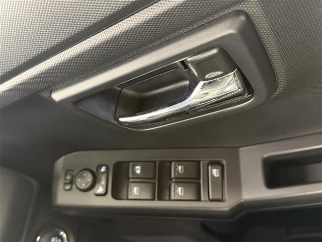 タフト Ｇターボ　ダーククロムベンチャー　純正９型ディスプレイオーディオ　フルセグＴＶ　Ｂｌｕｅｔｏｏｔｈ接続　ＨＤＭＩ　アダプティブクルーズコントロール　ガラスルーフ　バックカメラ　電動パーキングブレーキ　オートホールド　衝突軽減ブレーキ（11枚目）