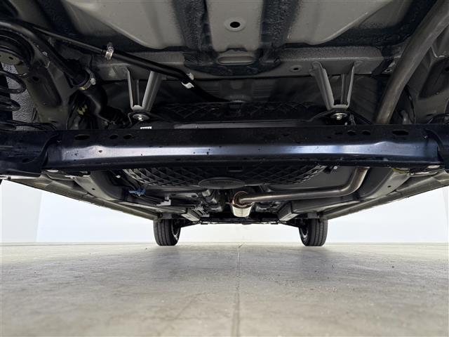 タフト Ｇターボ　ダーククロムベンチャー　純正９型ディスプレイオーディオ　フルセグＴＶ　Ｂｌｕｅｔｏｏｔｈ接続　ＨＤＭＩ　アダプティブクルーズコントロール　ガラスルーフ　バックカメラ　電動パーキングブレーキ　オートホールド　衝突軽減ブレーキ（37枚目）