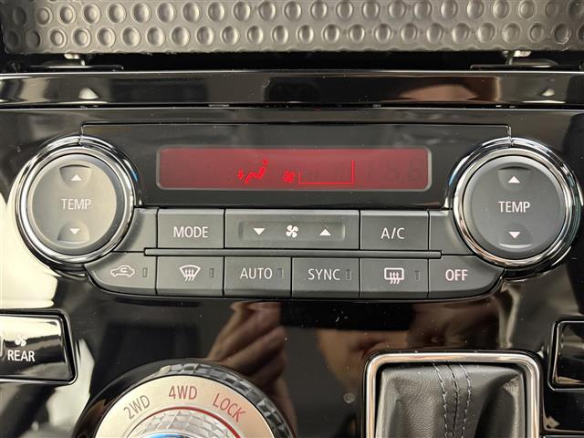 デリカＤ：５ シャモニー　登録済未使用車　両側パワースライドドア　ブラインドスポットモニター　衝突被害軽減ブレーキシステム　レーダークルーズコントロール　車線逸脱警報システム　ＬＥＤヘッドライト　ハーフレザーシート　スマートキ（12枚目）