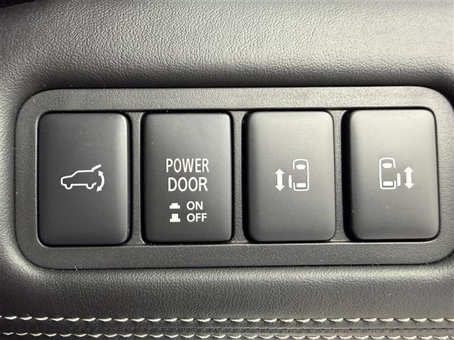 デリカＤ：５ シャモニー　登録済未使用車　両側パワースライドドア　ブラインドスポットモニター　衝突被害軽減ブレーキシステム　レーダークルーズコントロール　車線逸脱警報システム　ＬＥＤヘッドライト　ハーフレザーシート　スマートキ（19枚目）