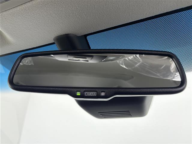 デリカＤ：５ シャモニー　登録済未使用車　両側パワースライドドア　ブラインドスポットモニター　衝突被害軽減ブレーキシステム　レーダークルーズコントロール　車線逸脱警報システム　ＬＥＤヘッドライト　ハーフレザーシート　スマートキ（20枚目）