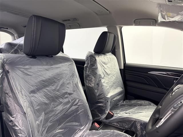 デリカＤ：５ シャモニー　登録済未使用車　両側パワースライドドア　ブラインドスポットモニター　衝突被害軽減ブレーキシステム　レーダークルーズコントロール　車線逸脱警報システム　ＬＥＤヘッドライト　ハーフレザーシート　スマートキ（22枚目）