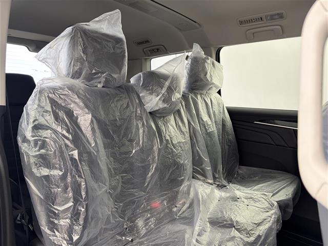 デリカＤ：５ シャモニー　登録済未使用車　両側パワースライドドア　ブラインドスポットモニター　衝突被害軽減ブレーキシステム　レーダークルーズコントロール　車線逸脱警報システム　ＬＥＤヘッドライト　ハーフレザーシート　スマートキ（24枚目）