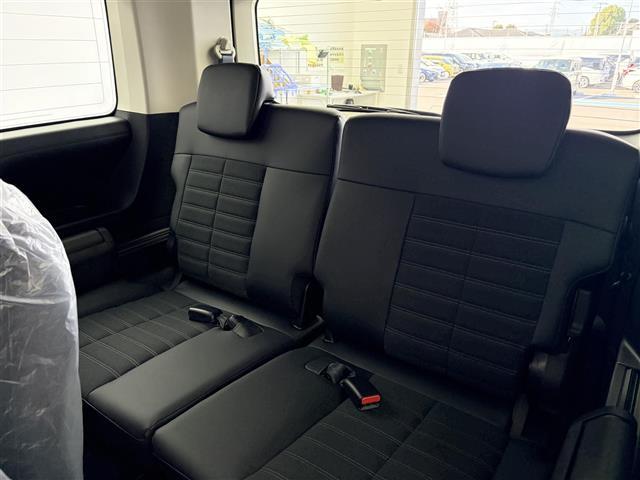 デリカＤ：５ シャモニー　登録済未使用車　両側パワースライドドア　ブラインドスポットモニター　衝突被害軽減ブレーキシステム　レーダークルーズコントロール　車線逸脱警報システム　ＬＥＤヘッドライト　ハーフレザーシート　スマートキ（26枚目）