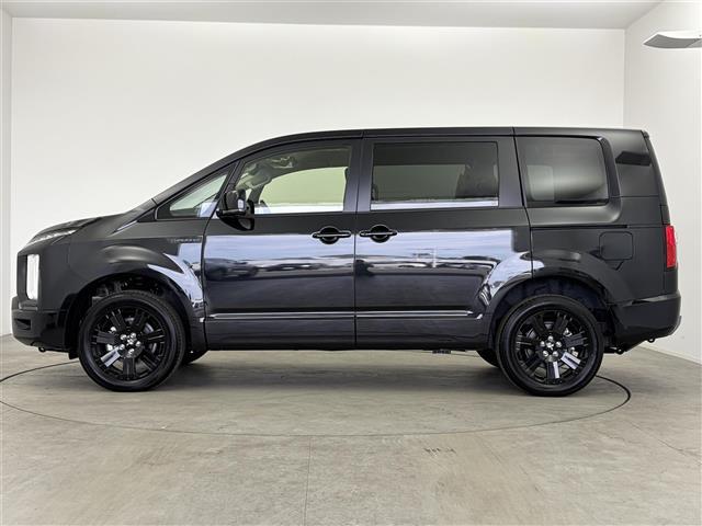 デリカＤ：５ シャモニー　登録済未使用車　両側パワースライドドア　ブラインドスポットモニター　衝突被害軽減ブレーキシステム　レーダークルーズコントロール　車線逸脱警報システム　ＬＥＤヘッドライト　ハーフレザーシート　スマートキ（36枚目）