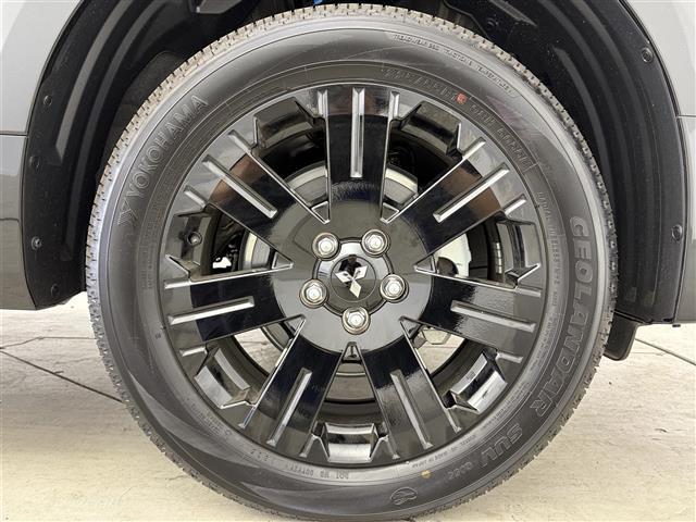 デリカＤ：５ シャモニー　登録済未使用車　両側パワースライドドア　ブラインドスポットモニター　衝突被害軽減ブレーキシステム　レーダークルーズコントロール　車線逸脱警報システム　ＬＥＤヘッドライト　ハーフレザーシート　スマートキ（38枚目）